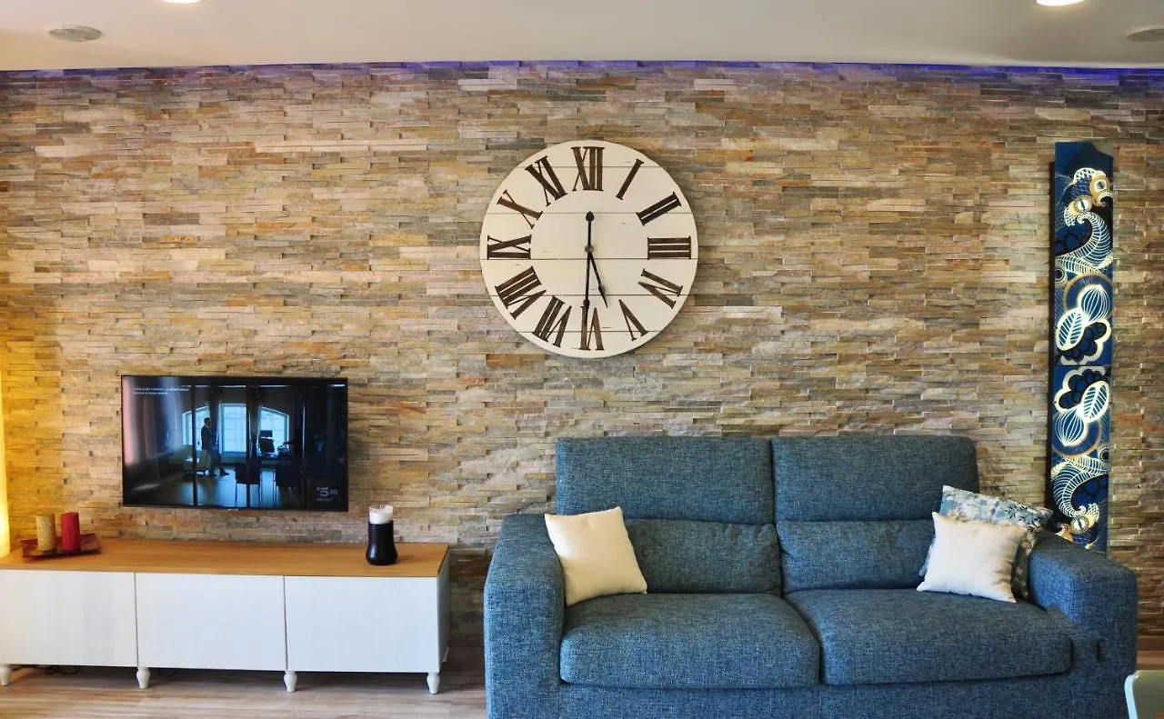 דירה ברג'ג'י Una Spettacolare Vista Mare - Casa Con Jacuzzi איטליה