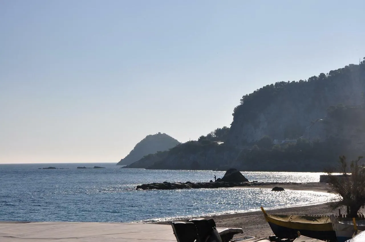 Una Spettacolare Vista Mare - Casa Con Jacuzzi بيرغيجي إيطاليا